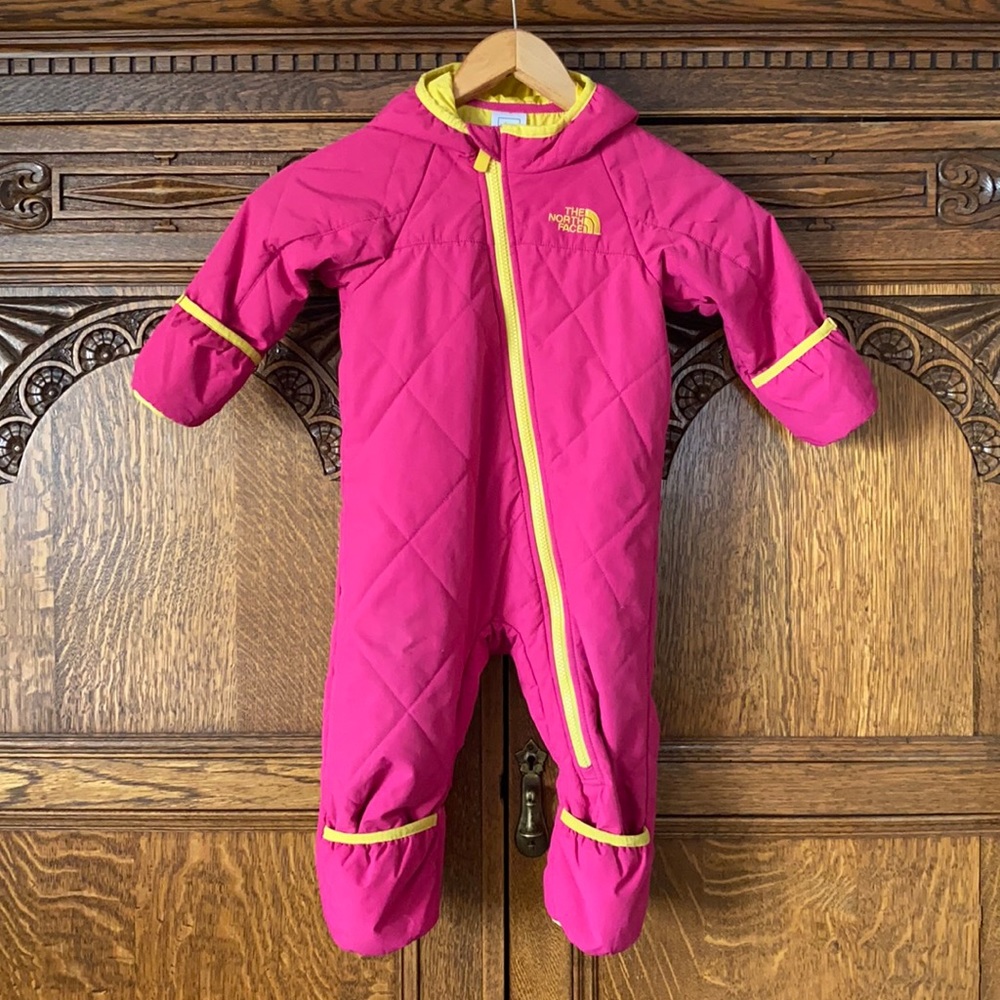 Size 12-18 months north face snowsuit